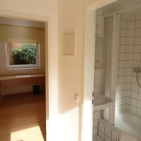 Vahrenwalder Hotel 3*