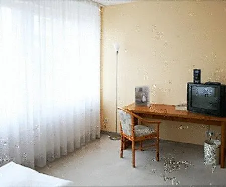 Vahrenwalder 3*